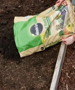 Miracle-Gro Soil & Soil Amendments 1.5-cu ft Organic Raised Bed Soil -Landscaping Sales Store 08888264
