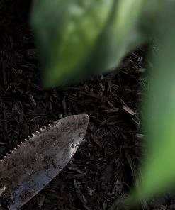 Thing Premium 2-cu ft Black Hardwood Mulch -Landscaping Sales Store 09224010