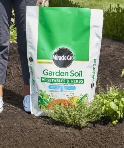 Miracle-Gro Soil & Soil Amendments 1.5-cu ft Garden Soil -Landscaping Sales Store 10399200