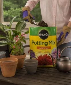 Miracle-Gro Soil & Soil Amendments All Purpose 25-Quart Potting Soil Mix -Landscaping Sales Store 12477366