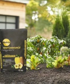 Miracle-Gro Soil & Soil Amendments 1.3-cu ft Organic Garden Soil 22 Miracle-Gro Soil & Soil Amendments 1.3-cu ft Organic Garden Soil -Landscaping Sales Store 15355287