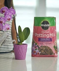Miracle-Gro Soil & Soil Amendments Orchid 8-Quart Potting Soil Mix -Landscaping Sales Store 16804204
