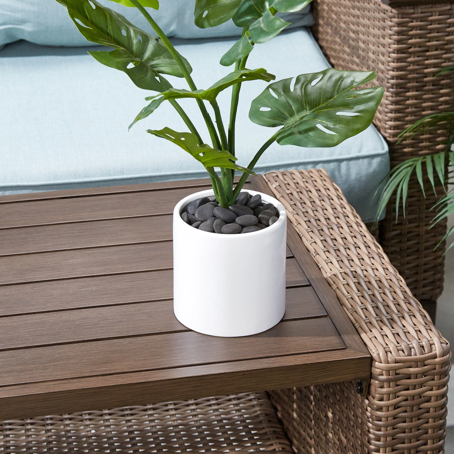 AKASHA Landscaping Rock 5-lb Black Indoor Decorative Rock 2 AKASHA Landscaping Rock 5-lb Black Indoor Decorative Rock - Image 2