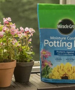 Miracle-Gro Soil & Soil Amendments 16-Quart Potting Soil Mix -Landscaping Sales Store 42460246