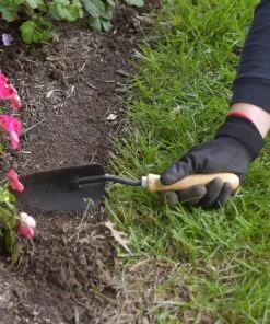 EasyFlex 2.5 in. x 20 ft. Scallop Black Woodgrain No-Dig Edging Kit -Landscaping Sales Store 43438446